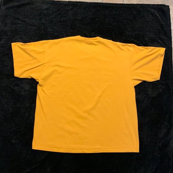 Nike Yellow Short Sleeve Tee - Picture 4 of 6